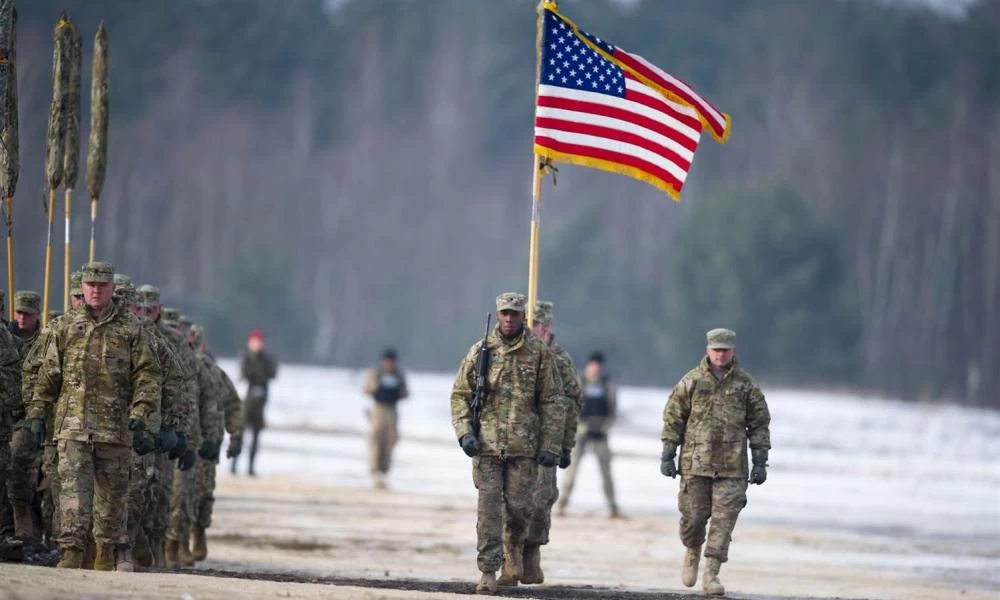 Πολυάριθμοι εκτοξευτές πυραύλων του στρατού των ΗΠΑ φτάνουν στην Eυρώπη